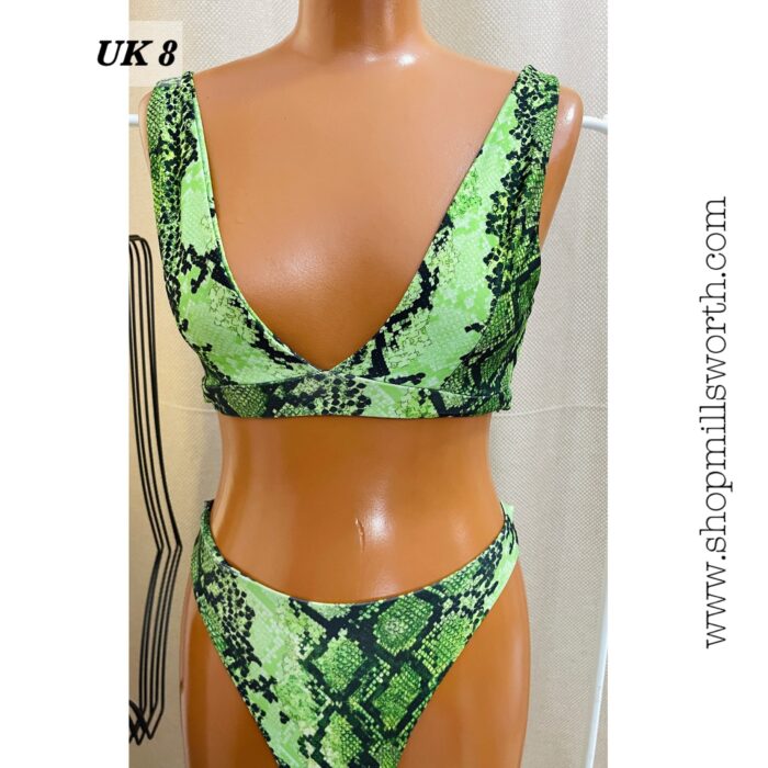PrettyLittleThing Two Piece Swim Suit - Image 2