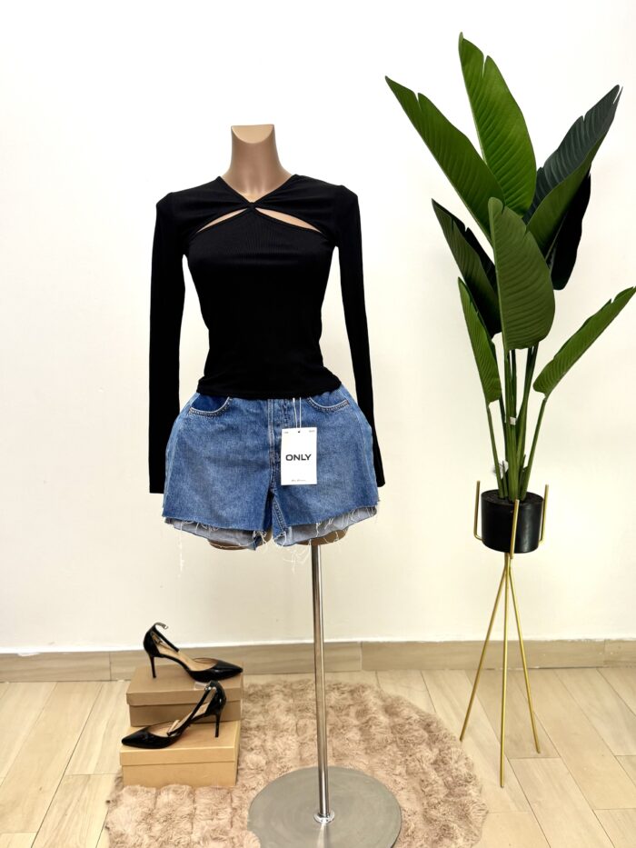 Boohoo Tall Cut Out Texture Rib Top - Image 1