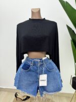 Prettylittlething Oversized Ribbed Long Sleeve  Crop Top - Image 2