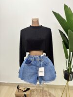 Prettylittlething Oversized Ribbed Long Sleeve  Crop Top - Image 4